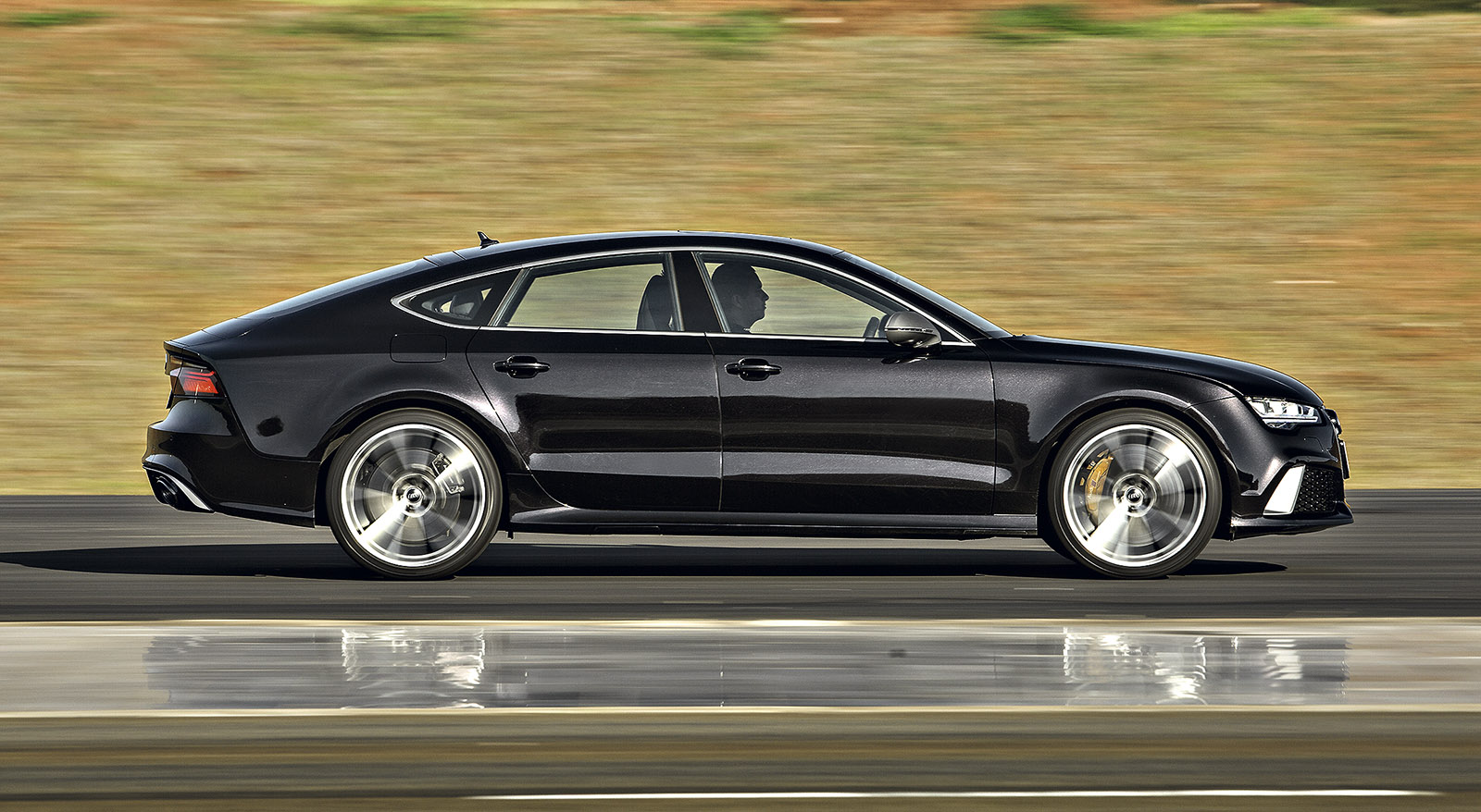 Comparativo: Mercedes-AMG E63 S x Audi RS 7