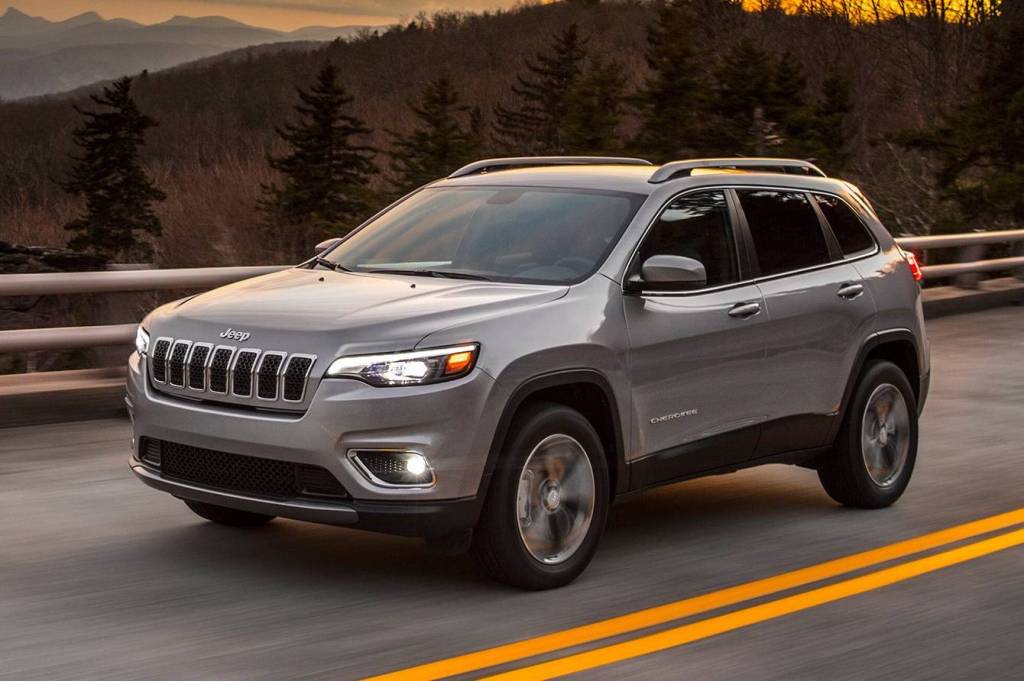 Reestilização deixa Jeep Cherokee com design mais conservador