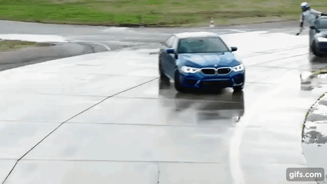 Vídeo: BMW reabastecerá M5 durante derrapagem para bater recorde