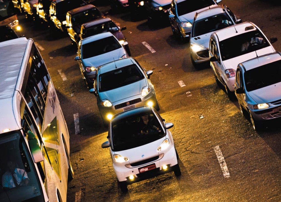O que é uso severo e como isso acelera o desgaste do seu carro