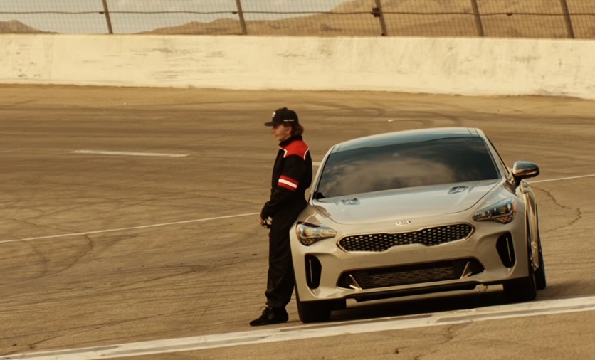 Emerson Fittipaldi em comercial da Kia