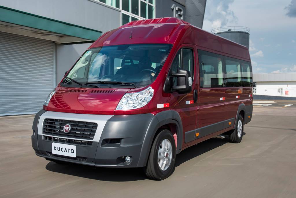 Nova Fiat Ducato chega ao Brasil com visual velho