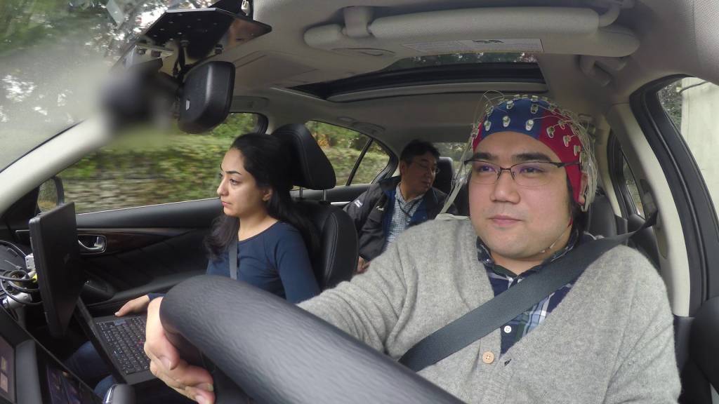 Que tal dirigir usando o poder da mente?