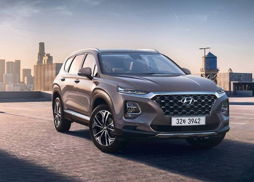 Hyundai Santa Fe é revelado com faróis quádruplos