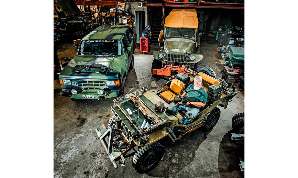O mecânico que há décadas é especializado em carros militares