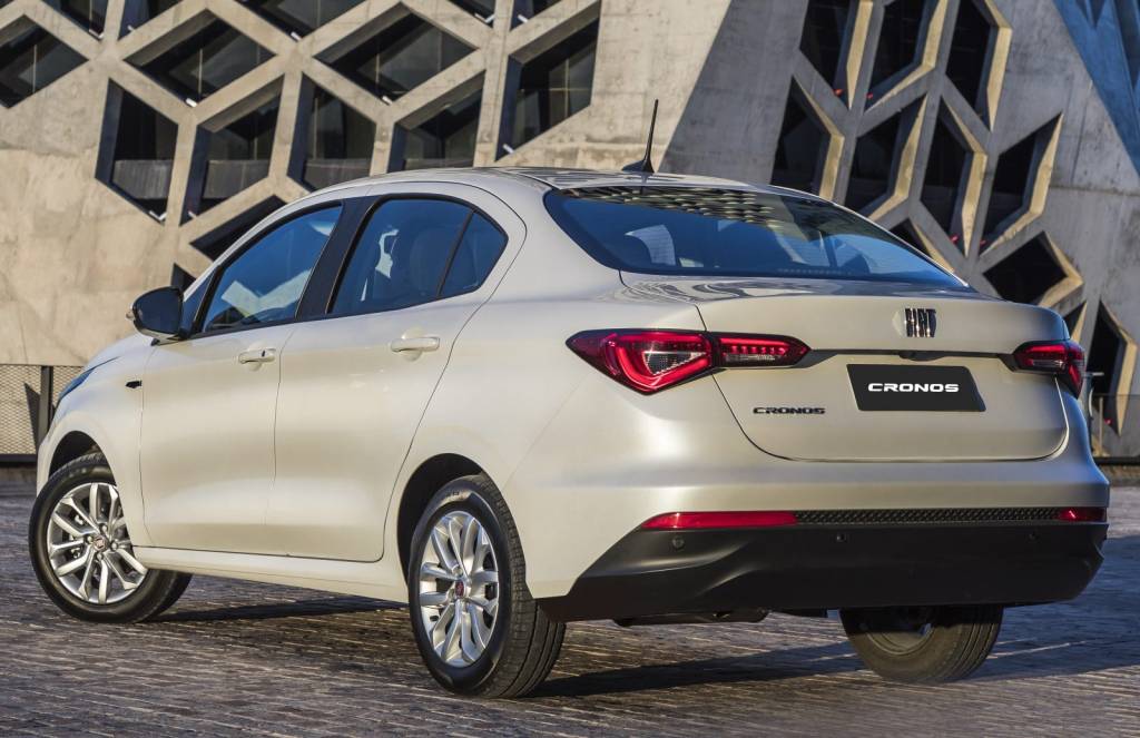 Fiat Cronos Traseira