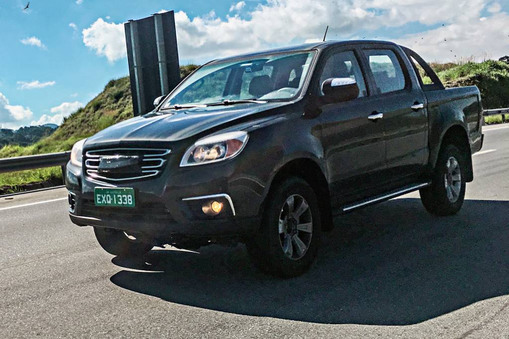 Segredo: primeira picape da JAC estreia este ano no Brasil