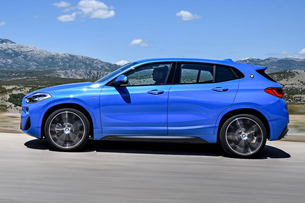 BMW X2