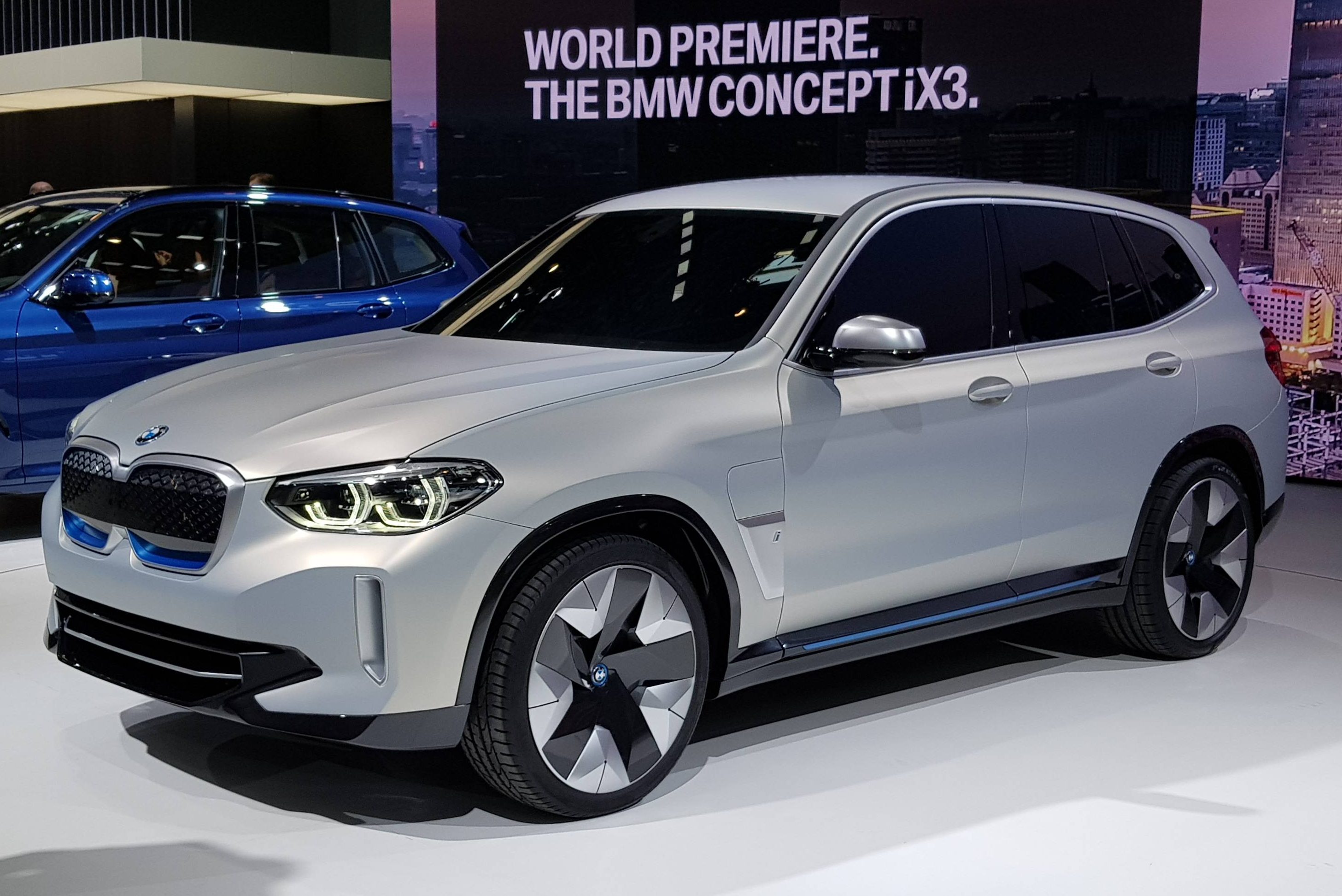 BMW iX3