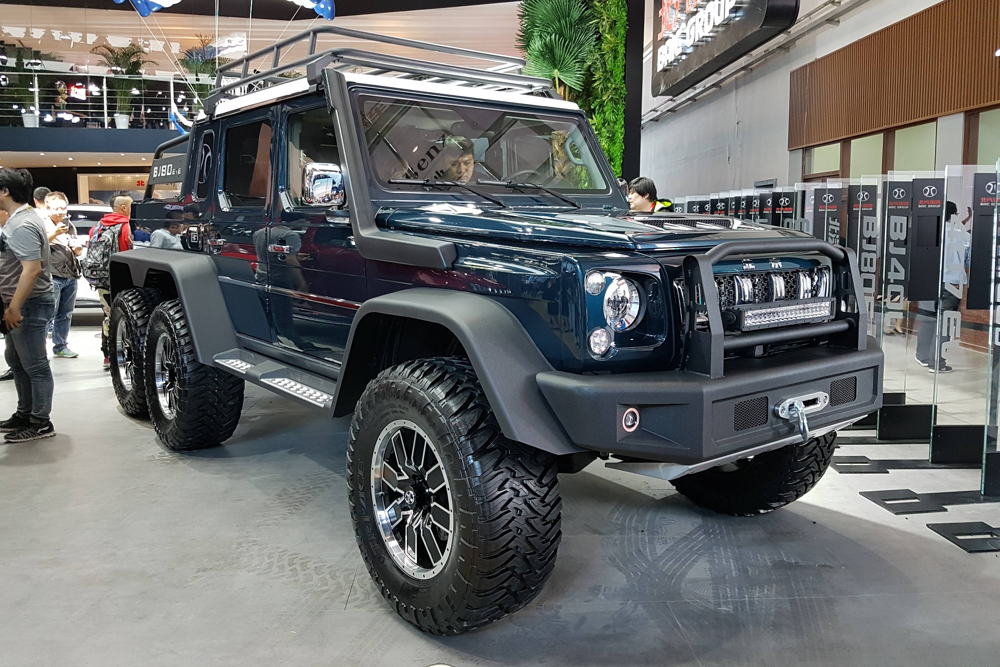 Salão de Pequim tem clones de Fiat, Land Rover e até Mercedes