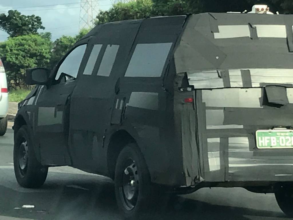 Picape do Mobi vai aposentar as versões de entrada da Fiat Strada