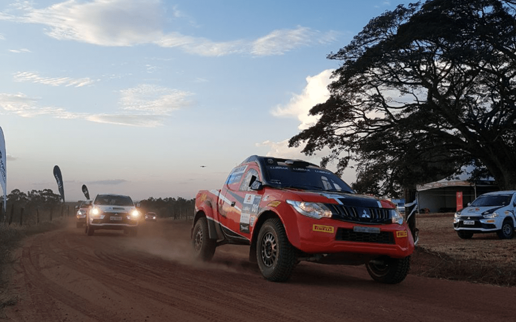 Carro de rali e de rua: mais semelhanças ou mais diferenças?