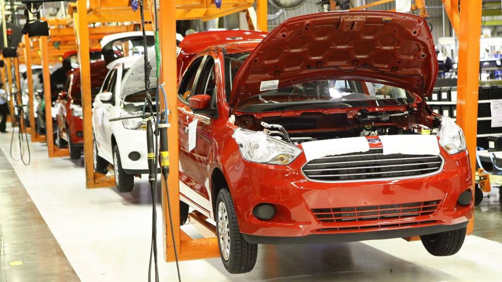 Como ficam os clientes da Ford com o fechamento das fábricas no Brasil?