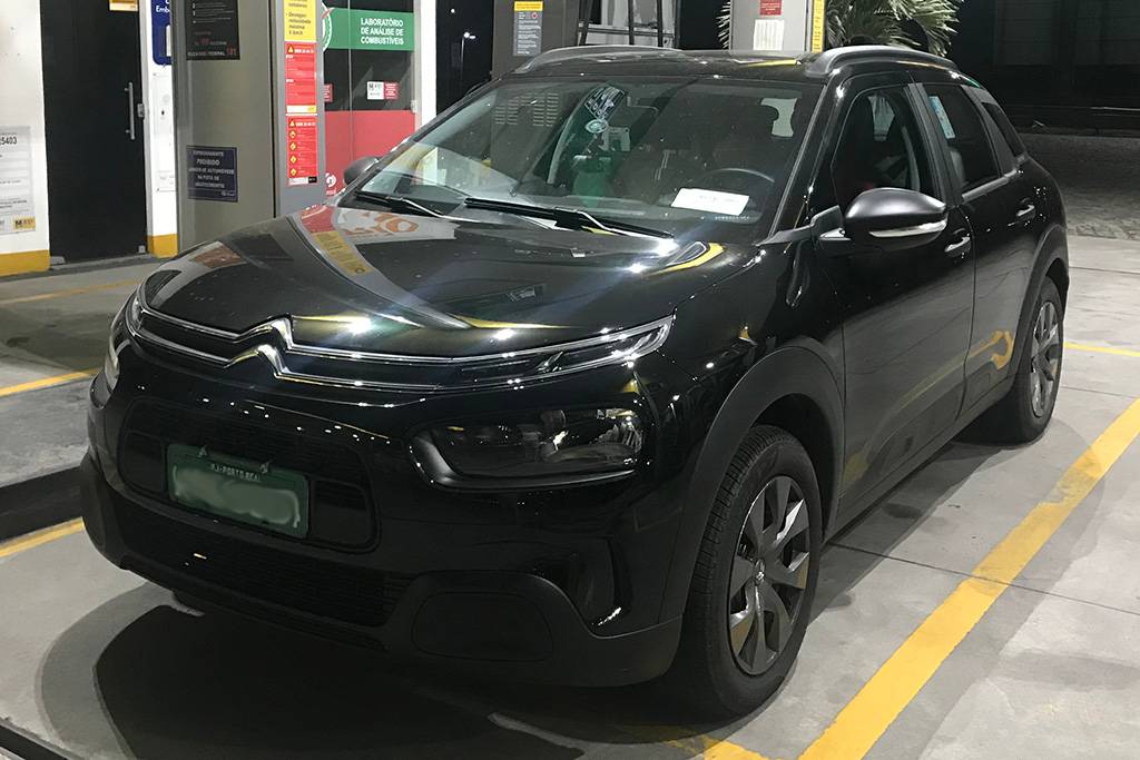 Flagra: Citroën C4 Cactus de entrada terá rodas de aço e câmbio manual