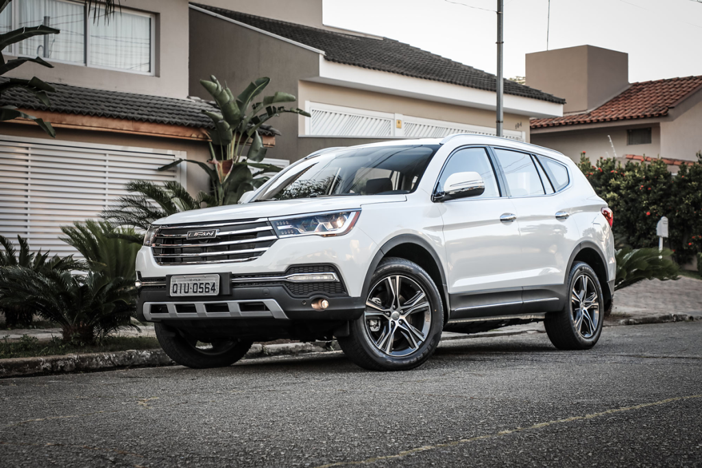 Com X80, Lifan é primeira chinesa com SUV de luxo no Brasil