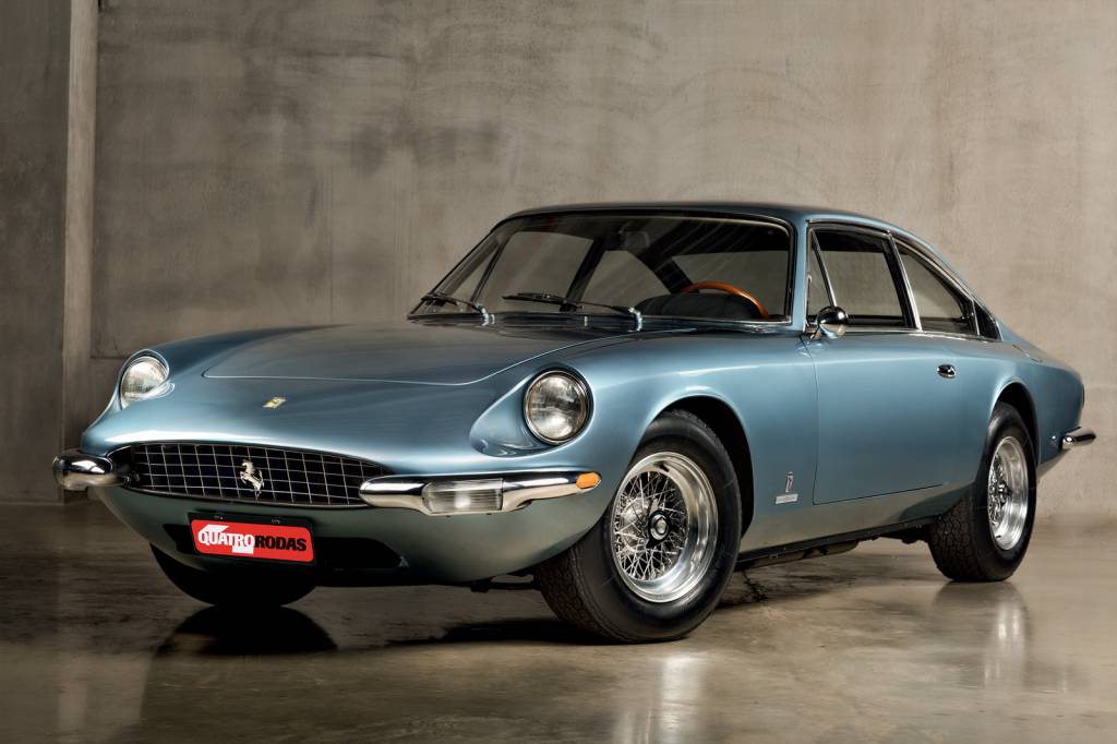 Clássicos: 365 GT 2+2, a subcelebridade da Ferrari
