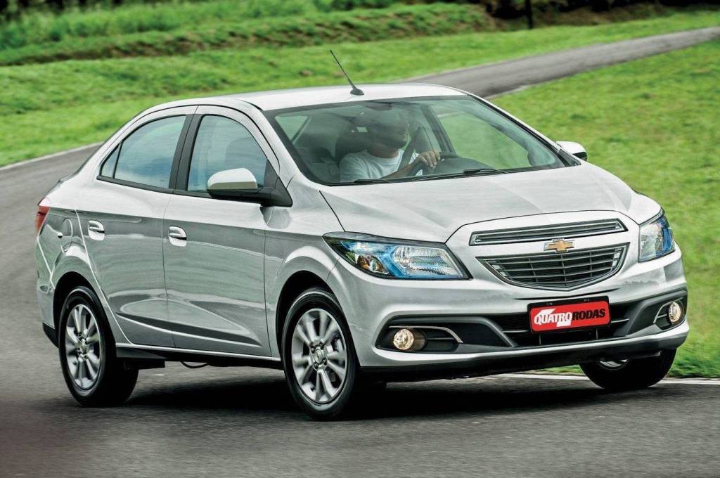 Chevrolet Prisma usado tem motor antigo, mas é econômico e conectado