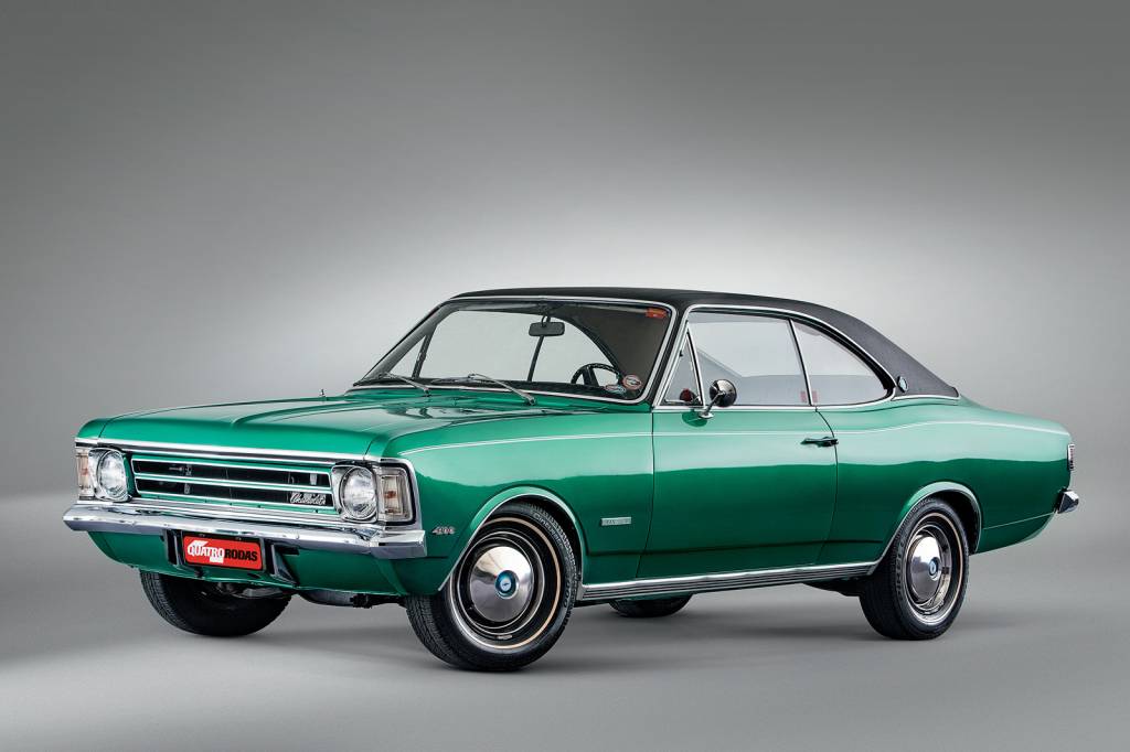 Chevrolet Opala Gran Luxo ostentava com teto de vinil e buclê no acabamento