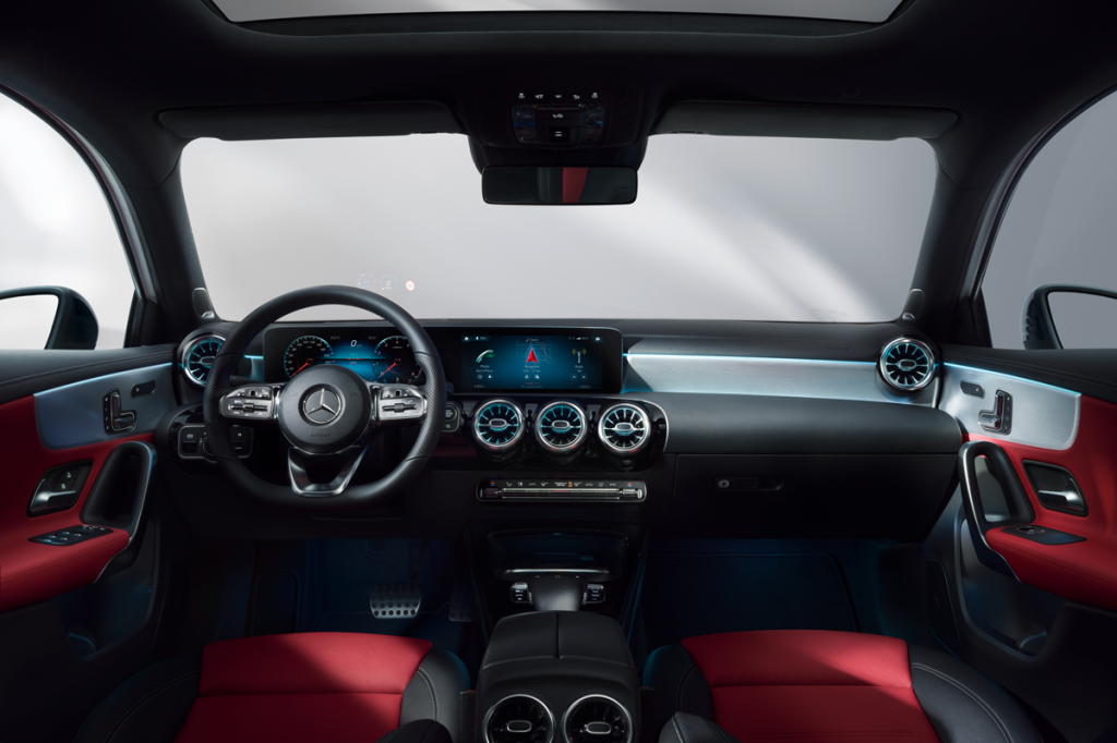 Renovado, Classe A traz sistema digital inédito no Brasil