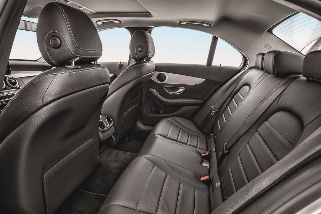 Mercedes Benz C 200 EQ BOOST (4) Mercedes Benz C 200 EQ BOOST (4)