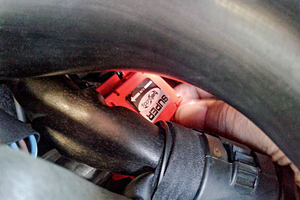 Teste de produto: economizador de combustível reduz mesmo consumo em 20%?