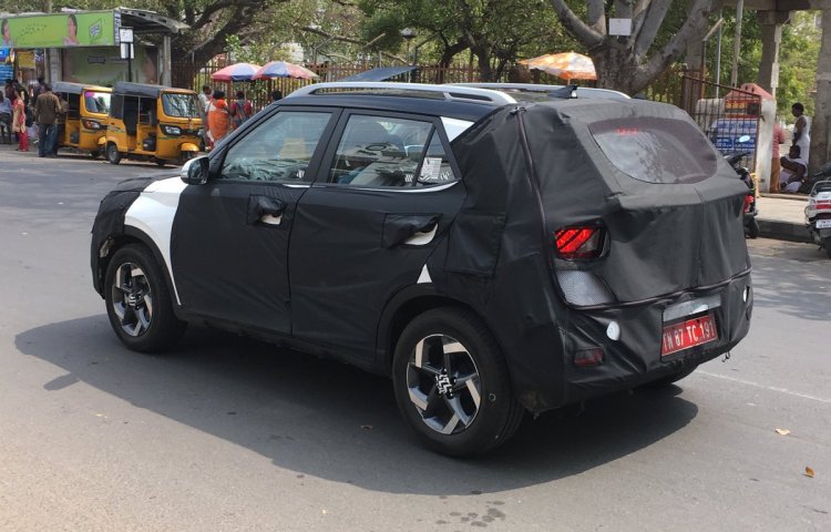 hyundai-qxi-spy-image-rear-three-quarters-1-53a7 hyundai-qxi-spy-image-rear-three-quarters-1-53a7