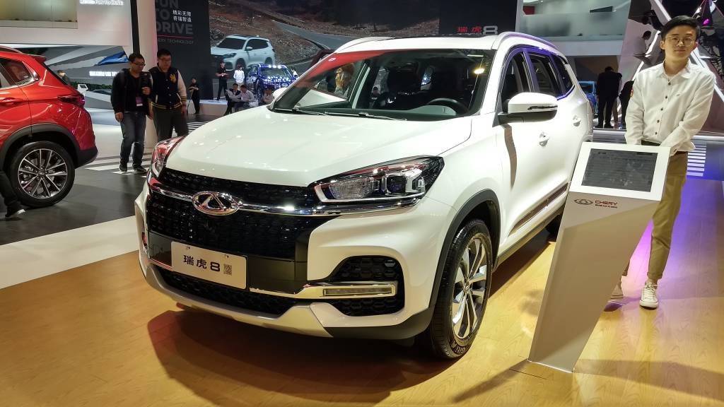 Chery Tiggo 8 reestilizado Caoa Chery quer ter 1º carro elétrico nacional; SUV e sedã são candidatos
