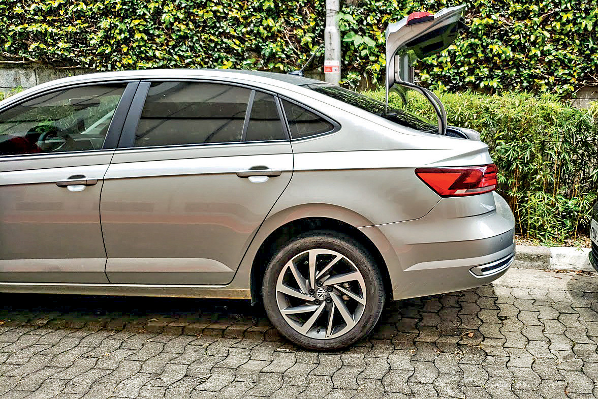 Longa VW Virtus porta malas