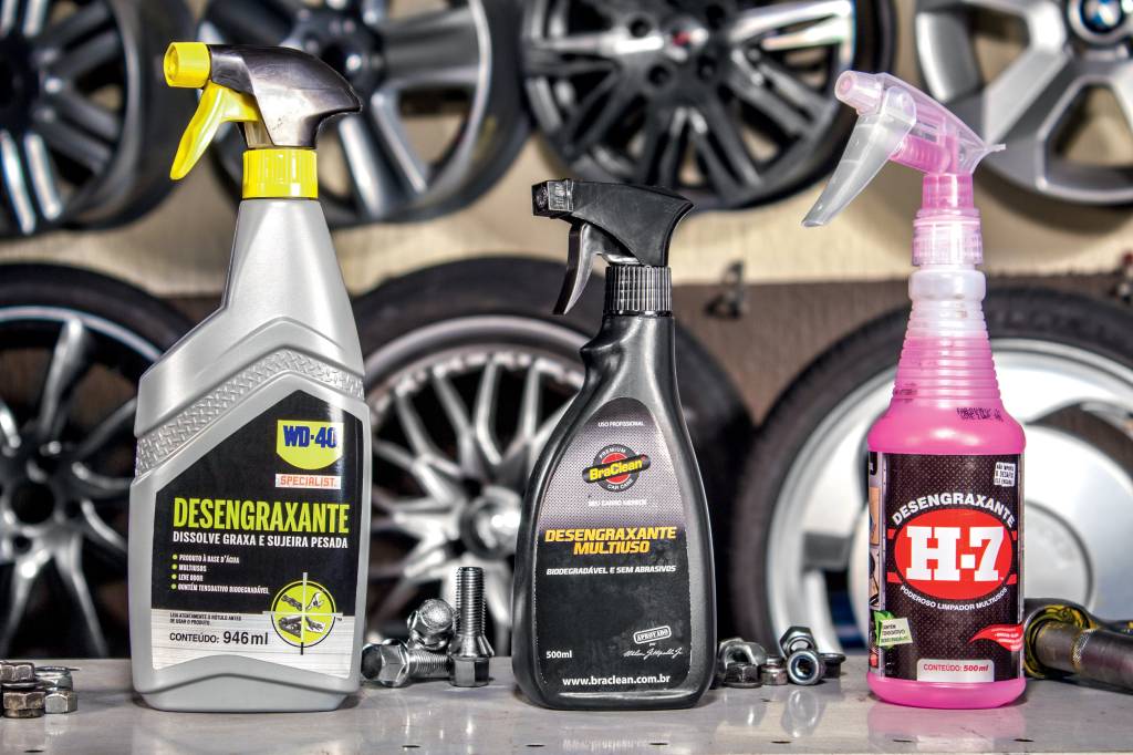 Desengraxantes multiúso WD-40, Braclean e h-7. Desengraxantes multiúso WD-40, Braclean e h-7.