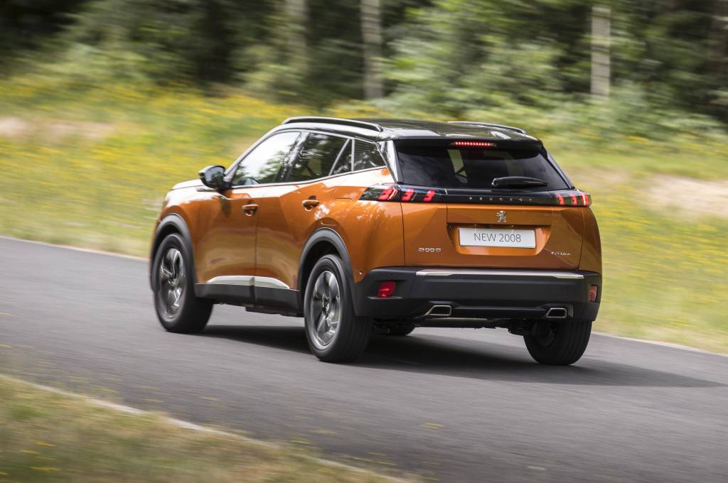 Peugeot 2008 nova geração Linha de cintura ascende de maneira agressiva a partir da coluna B