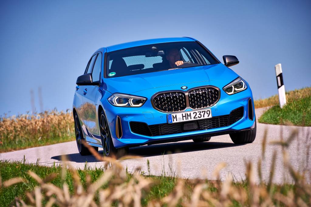Impressões: novo BMW Série 1 na encruzilhada entre emoção e racionalidade