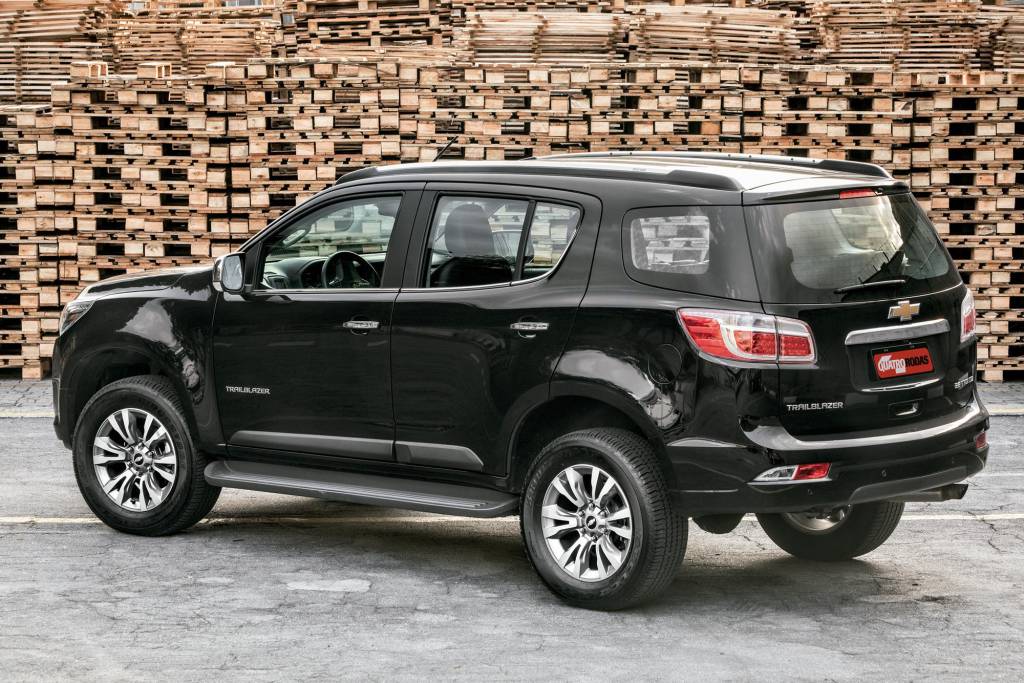 Chevrolet TrailBlazer 2 (1) Chevrolet TrailBlazer 2 (1)
