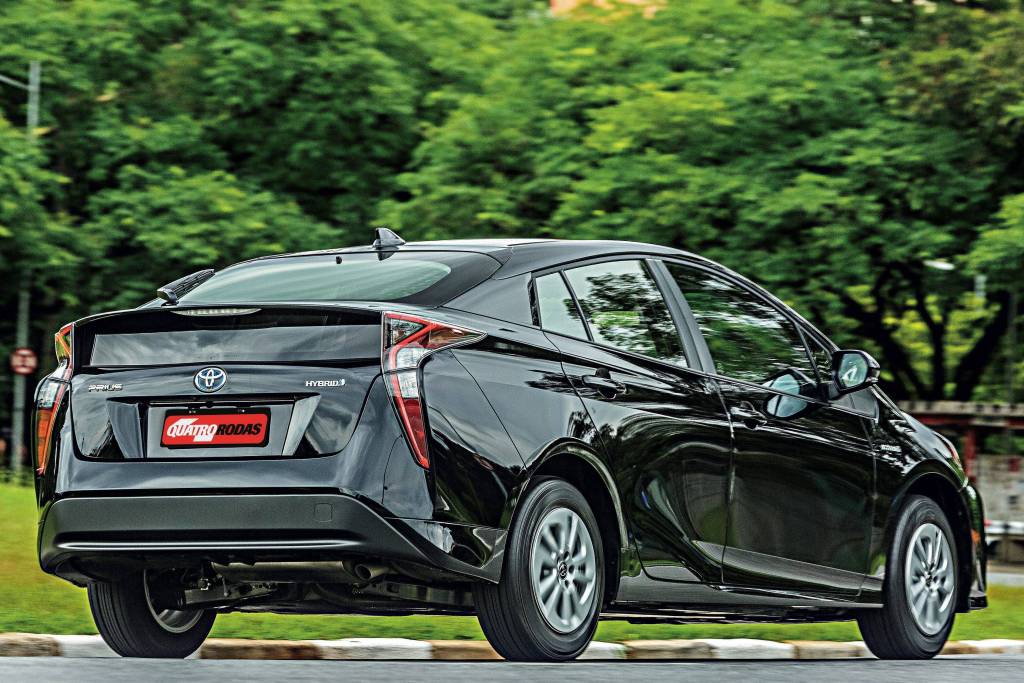 Longa Duração Desmonte Prius 2 Toyota Corolla híbrido começa 2020 R$ 4.000 mais caro e chega a R$ 135.000