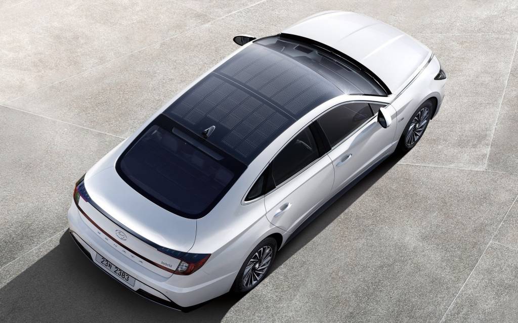 Novo Hyundai Sonata estreia inédito teto capaz de captar energia solar