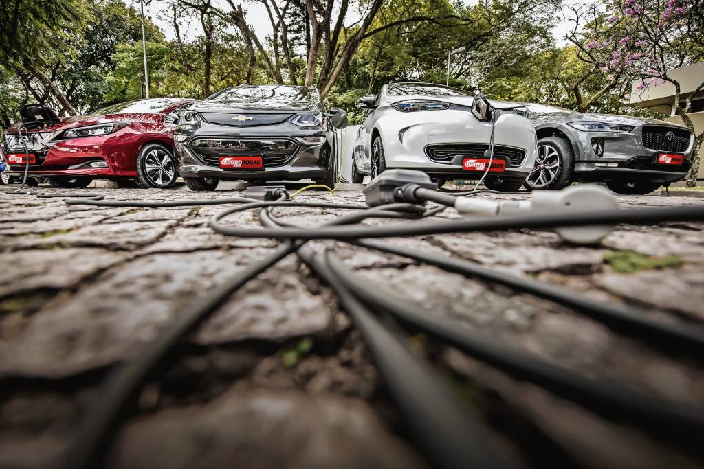 Abre Teste Desafio Autonomia Elétricos Modelos elétricos com seus carregadores