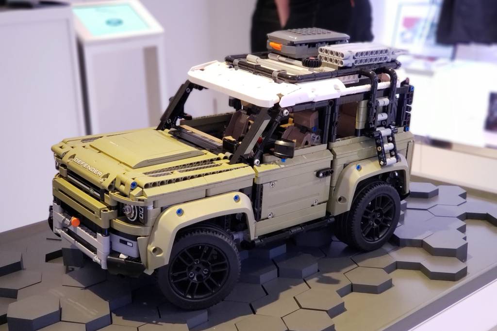 20190911_174820.jpg land-rover-lego