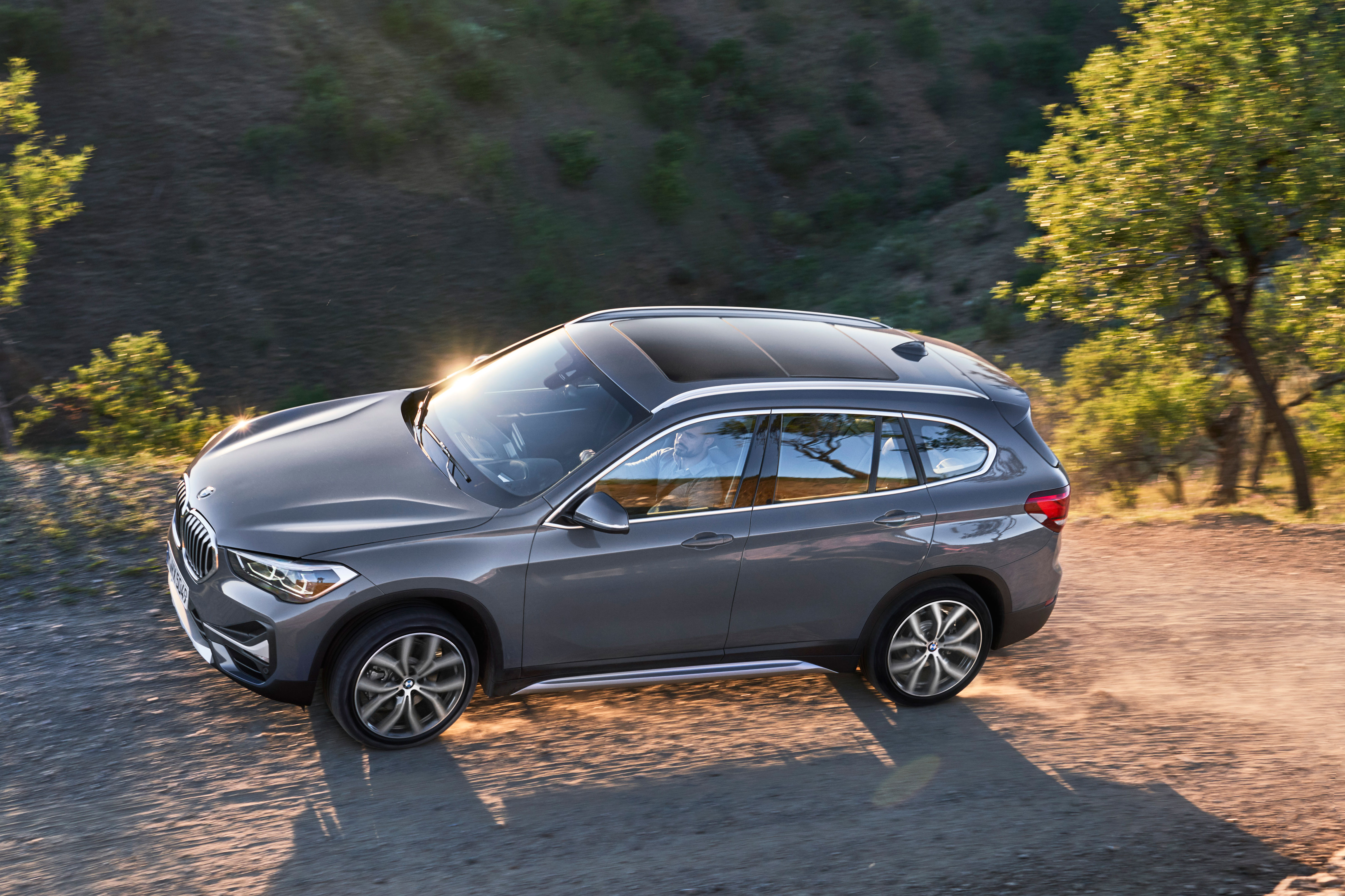 bmw-x1-de-cima