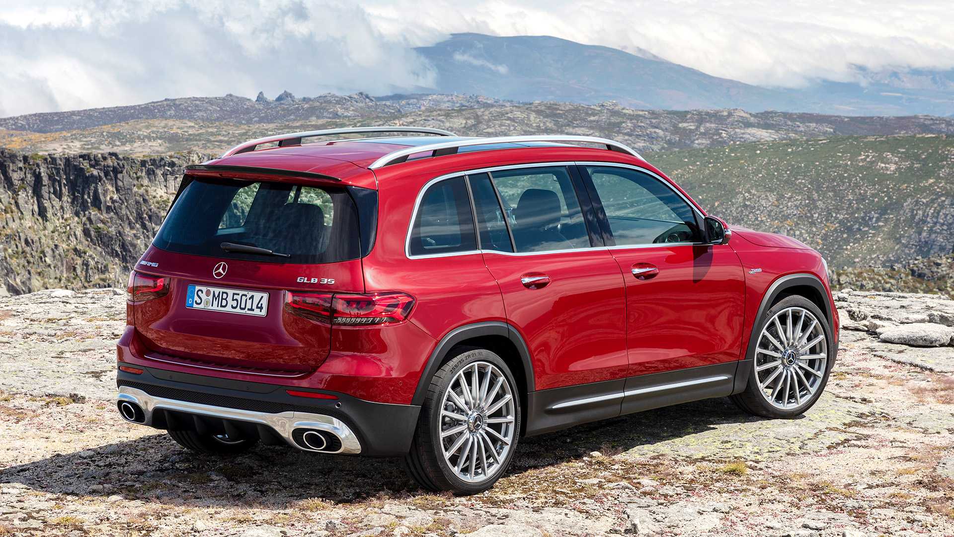 mercedes-amg-glb-35-4matic-2019 (2)