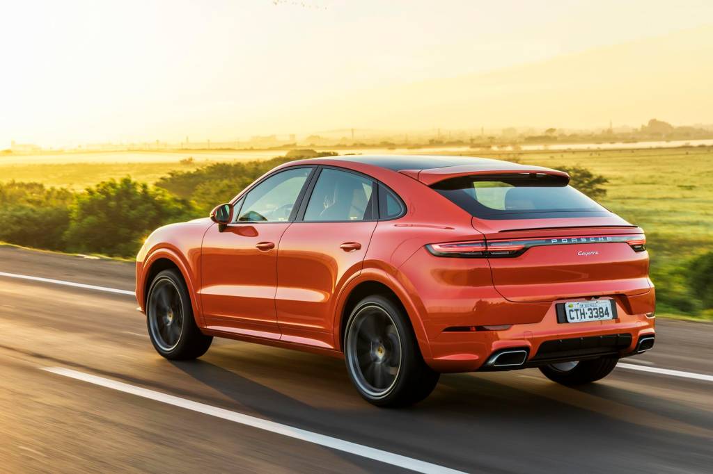 Porsche Cayenne Coupe V6 (3) Porsche Cayenne Coupe V6 (3)