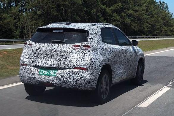 Flagra chevrolet Tracker 2020 (3) Flagra chevrolet Tracker 2020 (3)