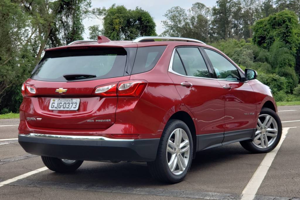 Chevrolet Equinox 1.5 Midnight Chevrolet Equinox 1.5 Midnight