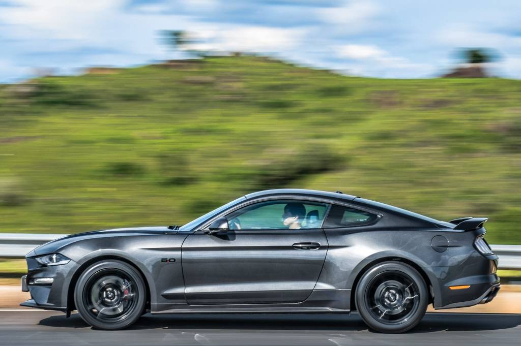 Ford Mustang Black Shadow 2020 1 Ford Mustang Black Shadow 2020 1