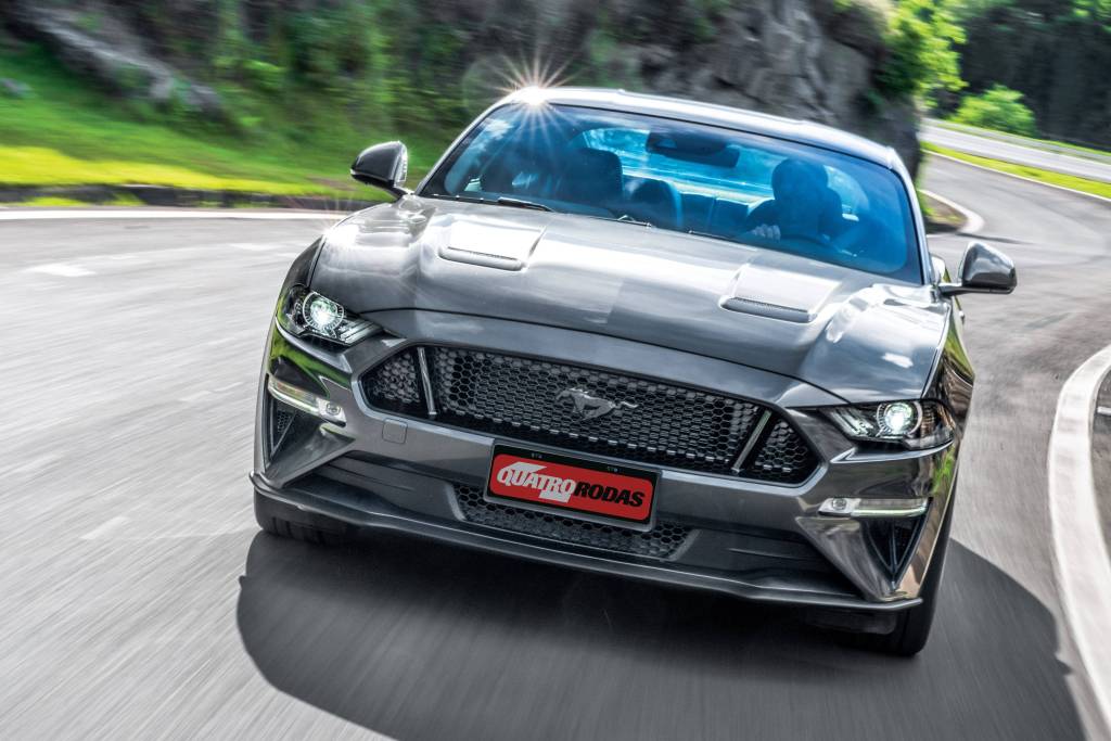 Teste: Ford Mustang Black Shadow é um V8 GT com um pouco mais de sombra