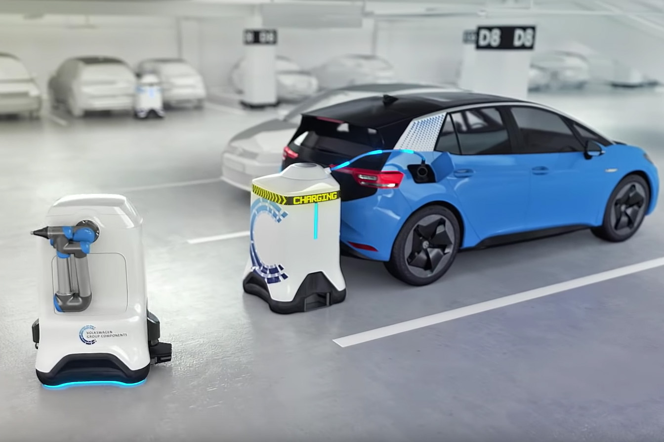 Volkswagen mostra robô frentista para recarga de carros elétricos
