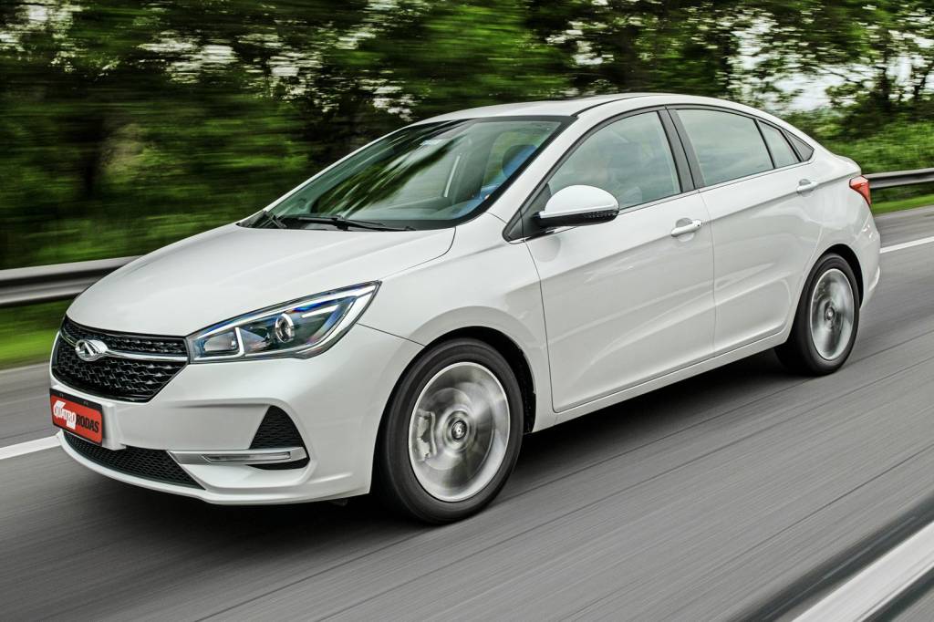 Teste: Chery Arrizo 5 anda quase como Virtus GTS, mas é pouco refinado