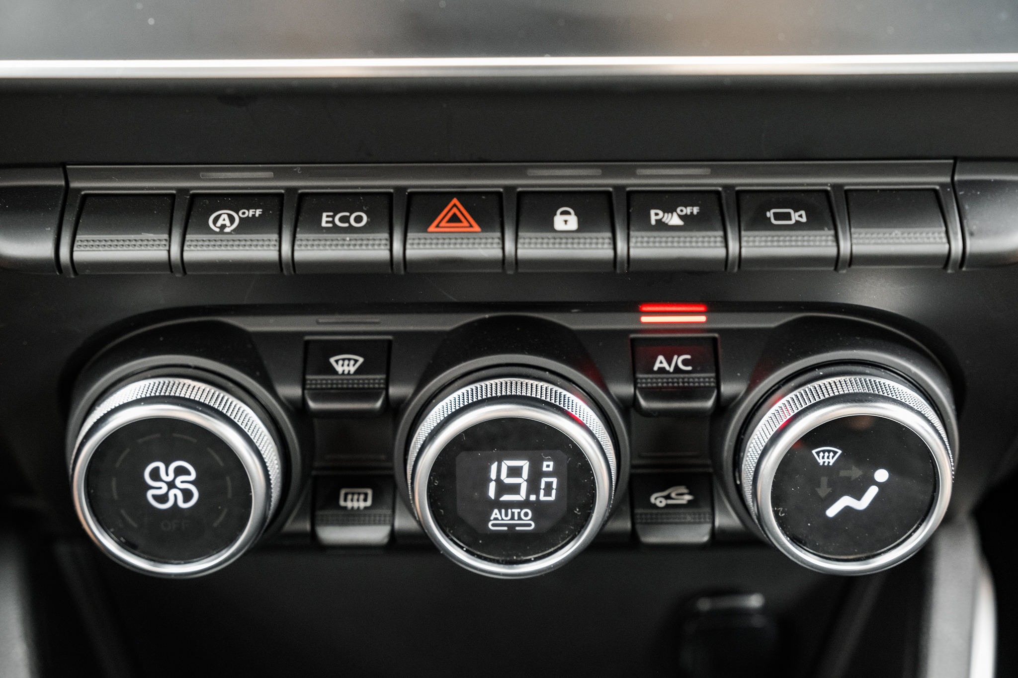 Renault Duster Iconic 2021 (13)