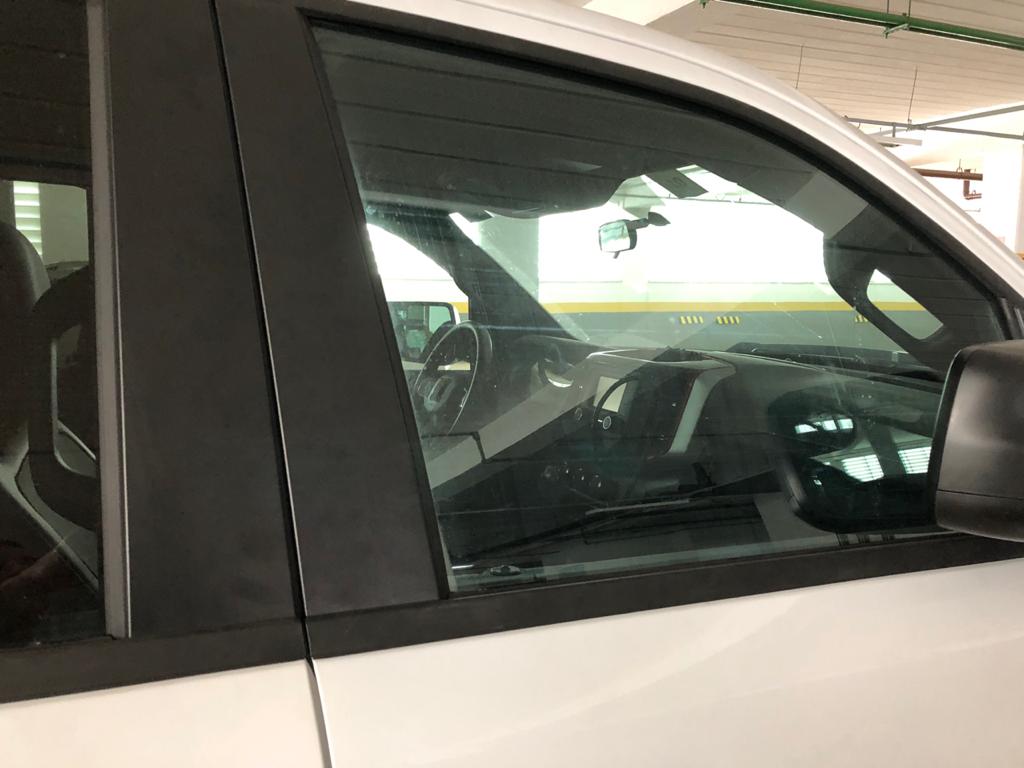 Ram 1500 Rebel flagra