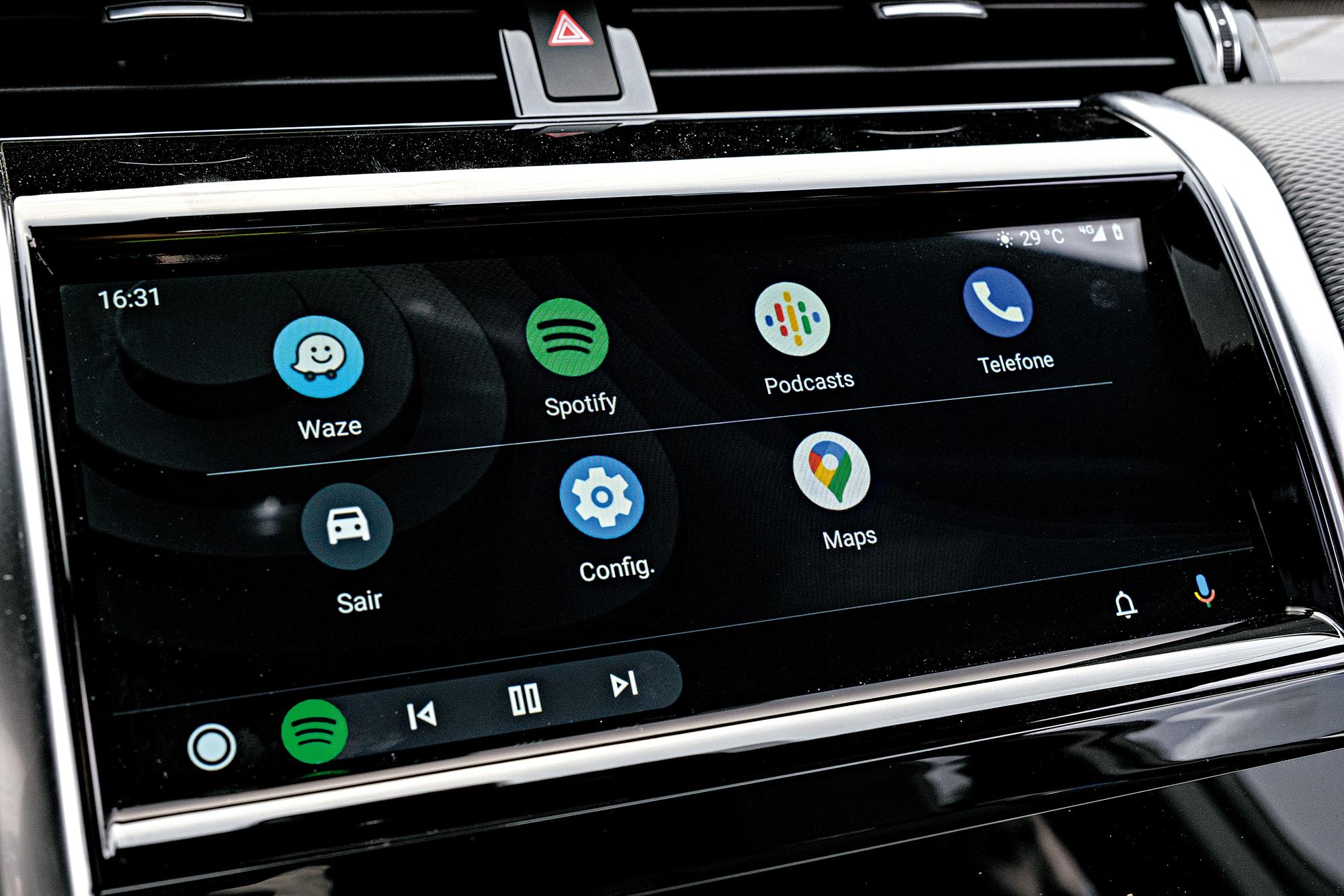 Land Rover Discovery Sport R-Dynamic (9)