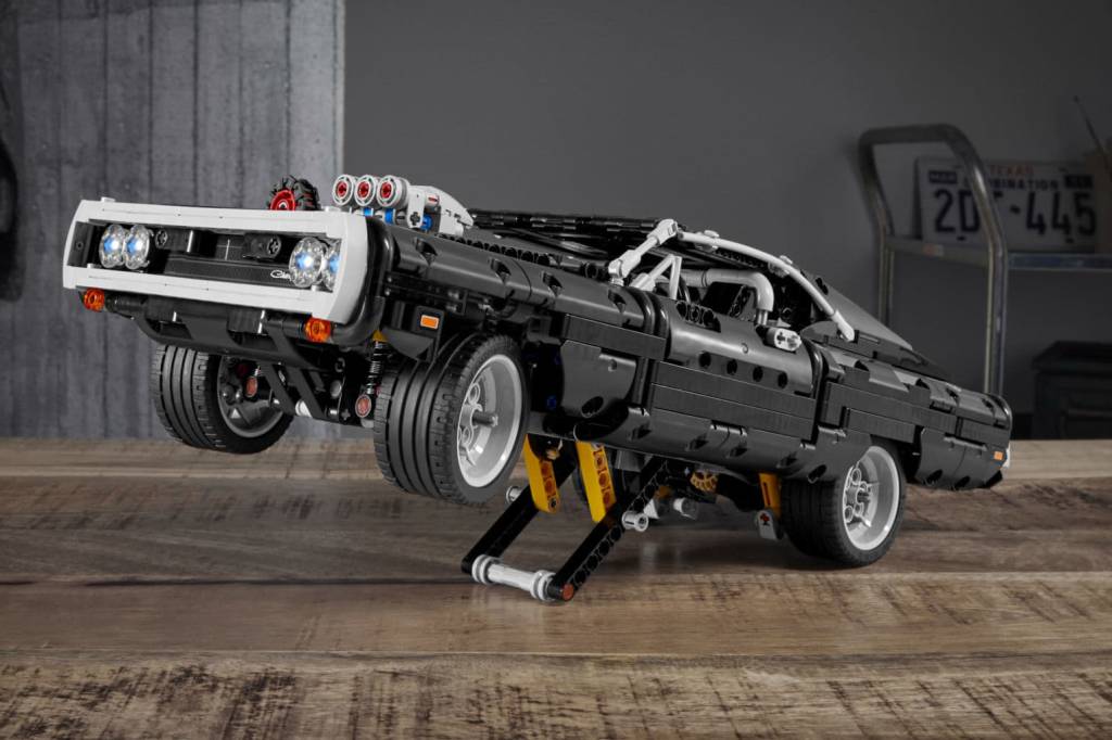 Dodge Charger R/T de Dominic Toretto ganha versão em Lego com V8 funcional