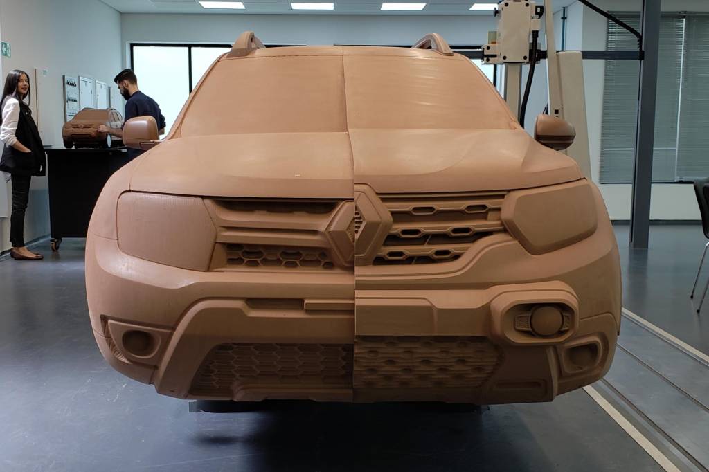 Renault Duster 2021 clay (1) Renault Duster 2021 clay (1)